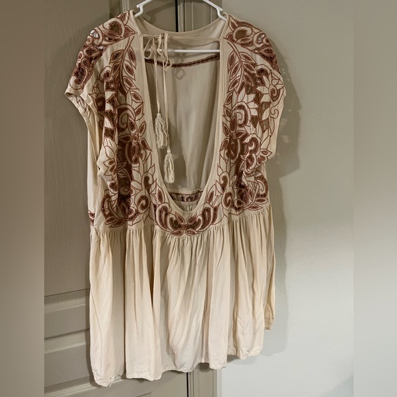 SOLD Free People Gorgeous laser cut embroidered dress - Picture 5 of 13